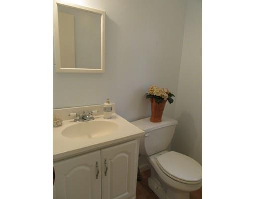 21 Brierway Dr, Worcester, MA 01604 photo 9