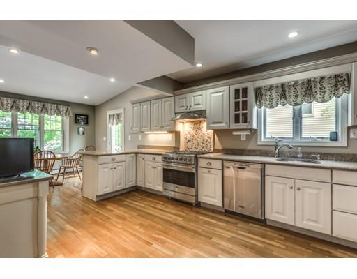 14 Greaton Rd, West Roxbury, MA 02132 photo 12