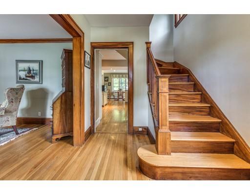 14 Greaton Rd, West Roxbury, MA 02132 photo 5