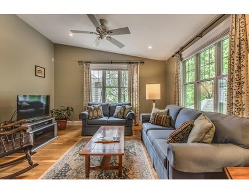 14 Greaton Rd, West Roxbury, MA 02132 photo 17