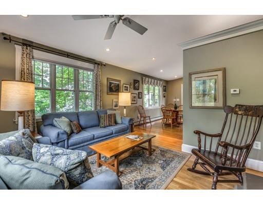 14 Greaton Rd, West Roxbury, MA 02132 photo 18