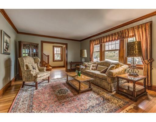 14 Greaton Rd, West Roxbury, MA 02132 photo 6
