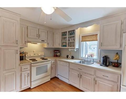 106 Foxglove Rd, Barnstable, MA 02630 photo 5