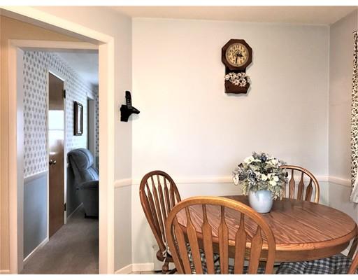 389 Abbott St, Springfield, MA 01118 photo 4