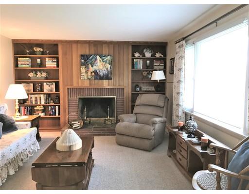 389 Abbott St, Springfield, MA 01118 photo 6