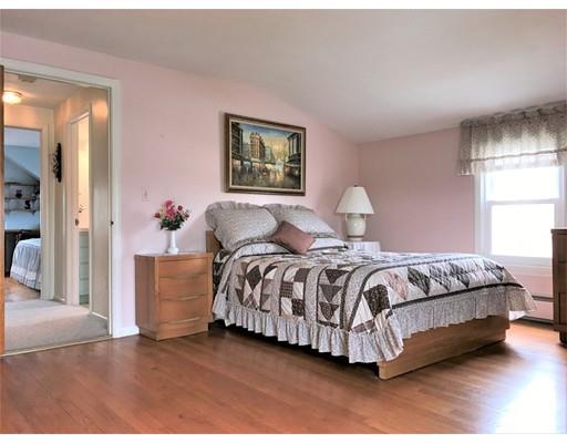 389 Abbott St, Springfield, MA 01118 photo 14