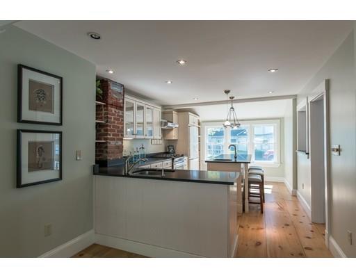 64 Leonard St, Gloucester, MA 01930 photo 9