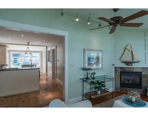 64 Leonard St, Gloucester, MA 01930 photo 11