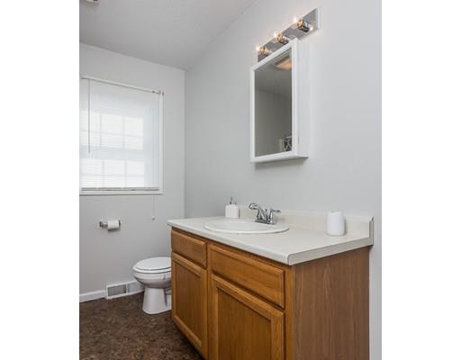 47 Barrison St, Springfield, MA 01109 photo 16