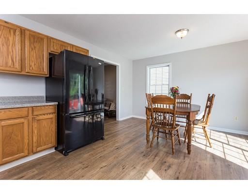 47 Barrison St, Springfield, MA 01109 photo 5