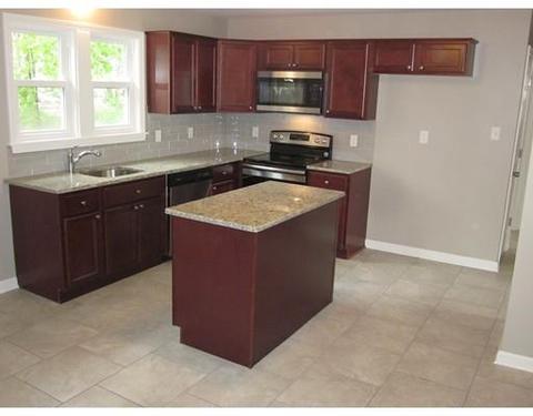 7 Crystal St, Webster, MA 01570 photo 5
