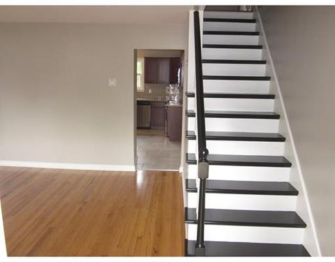 7 Crystal St, Webster, MA 01570 photo 4