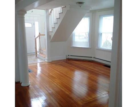 18 Cherry St, Lynn, MA 01902 photo 4