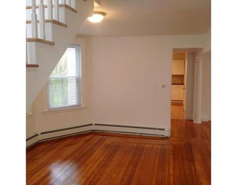 18 Cherry St, Lynn, MA 01902 photo 5