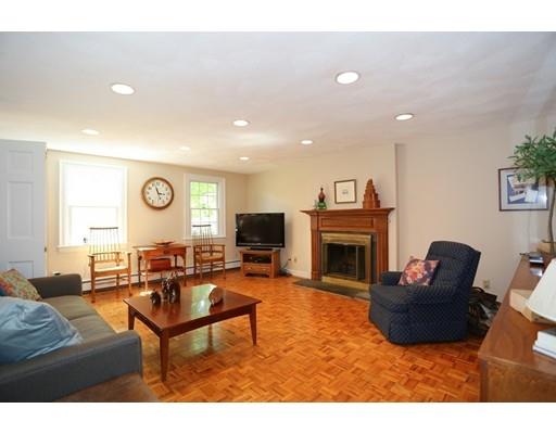 65 Canterbury Ln, Needham, MA 02492 photo 12