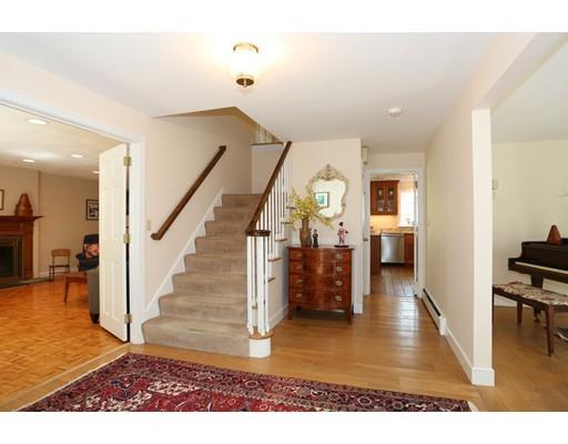 65 Canterbury Ln, Needham, MA 02492 photo 14