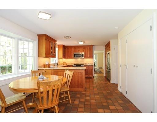 65 Canterbury Ln, Needham, MA 02492 photo 10