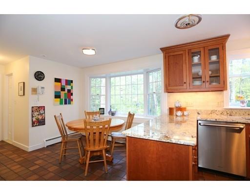 65 Canterbury Ln, Needham, MA 02492 photo 9