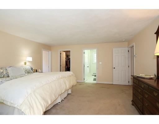65 Canterbury Ln, Needham, MA 02492 photo 17