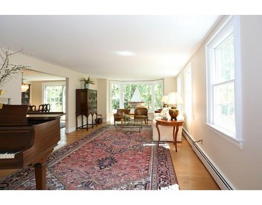 65 Canterbury Ln, Needham, MA 02492 photo 4