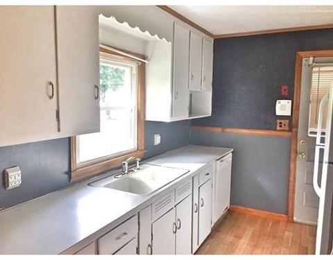 26 Talbot Rd, Springfield, MA 01119 photo 8