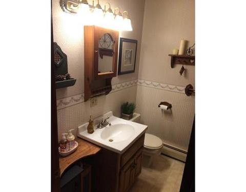 8 Wendover Rd, Worcester, MA 01606 photo 17