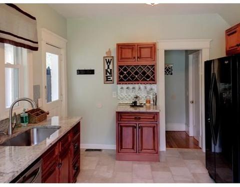 480 Porter Rd, Springfield, MA 01128 photo 4