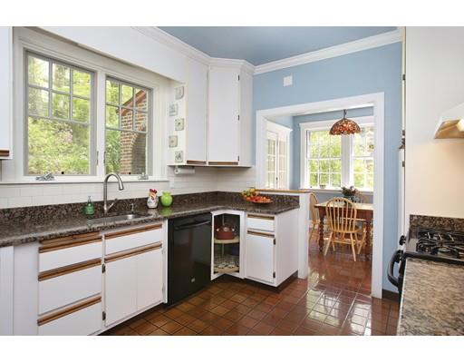 85 Lancaster Ter, Brookline, MA 02446 photo 4