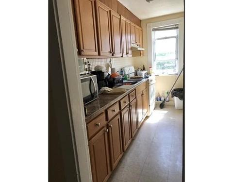 6 Border St, Lawrence, MA 01843 photo 5