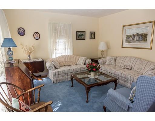 9 Sarah Ln, Maynard, MA 01754 photo 4
