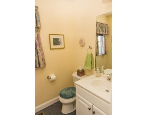 9 Sarah Ln, Maynard, MA 01754 photo 9