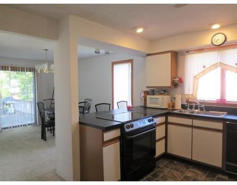 312 Hemlock St, Fall River, MA 02720 photo 5