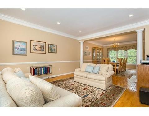 105 Thoreau Rd, Canton, MA 02021 photo 4