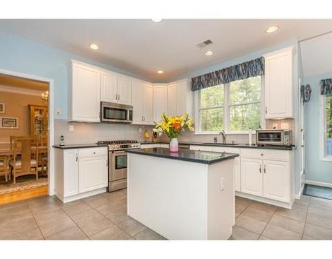 105 Thoreau Rd, Canton, MA 02021 photo 9