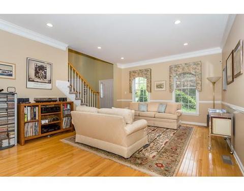 105 Thoreau Rd, Canton, MA 02021 photo 5