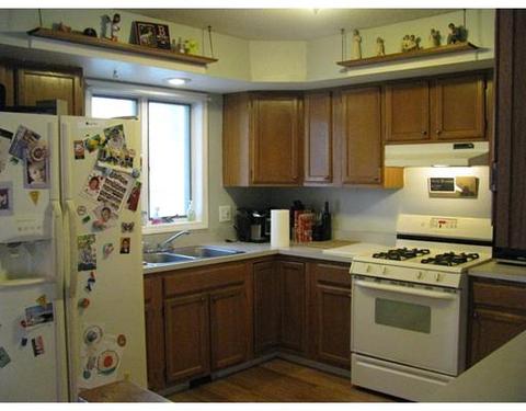111 Barre St, Springfield, MA 01119 photo 3