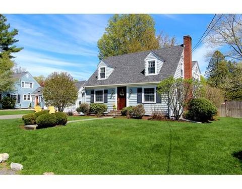 3 Oceanside Dr, Beverly, MA 01915 photo 1