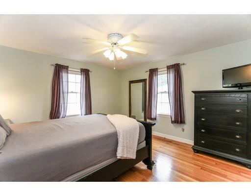 39 Old Brook Rd, Springfield, MA 01118 photo 11