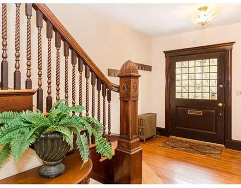 682 Washington St, Brookline, MA 02446 photo 4