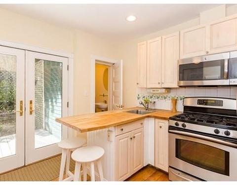 682 Washington St, Brookline, MA 02446 photo 13