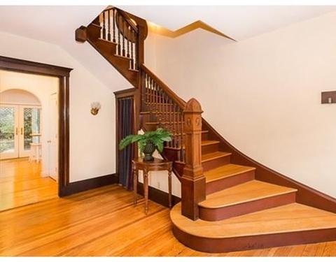 682 Washington St, Brookline, MA 02446 photo 17