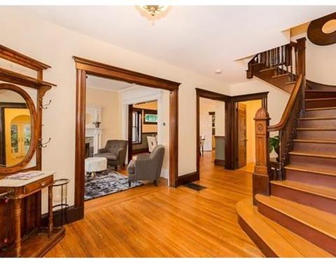 682 Washington St, Brookline, MA 02446 photo 5