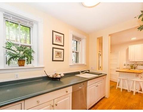 682 Washington St, Brookline, MA 02446 photo 12