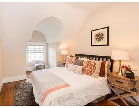 682 Washington St, Brookline, MA 02446 photo 26