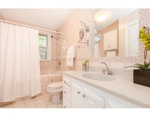 682 Washington St, Brookline, MA 02446 photo 21