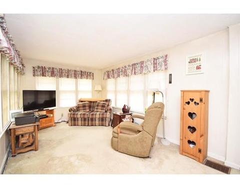92 Donbray Rd, Springfield, MA 01119 photo 12