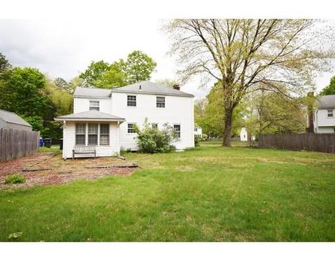 92 Donbray Rd, Springfield, MA 01119 photo 2