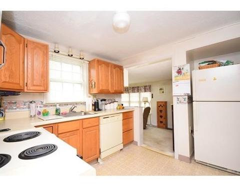 92 Donbray Rd, Springfield, MA 01119 photo 11