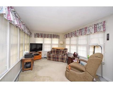 92 Donbray Rd, Springfield, MA 01119 photo 13