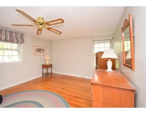 92 Donbray Rd, Springfield, MA 01119 photo 8